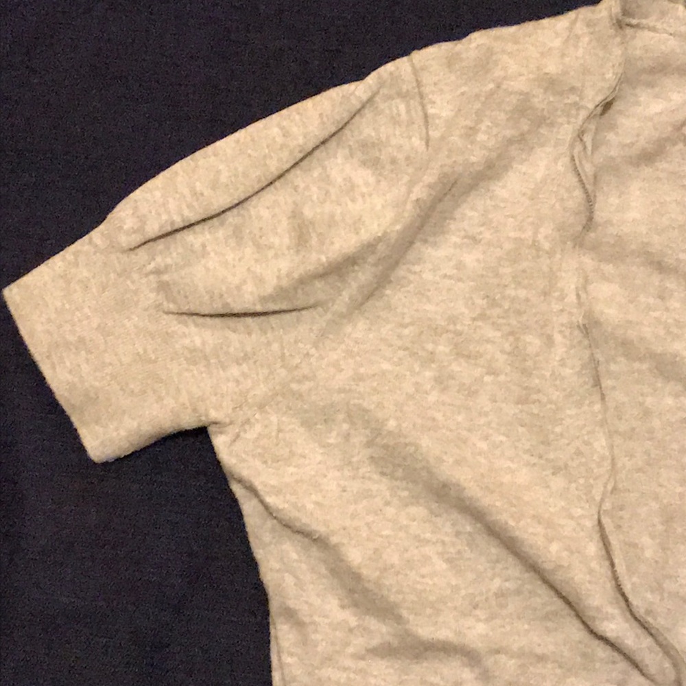 Banana Republic Short Sleeve Gray Cardigan - Picture 3 of 8